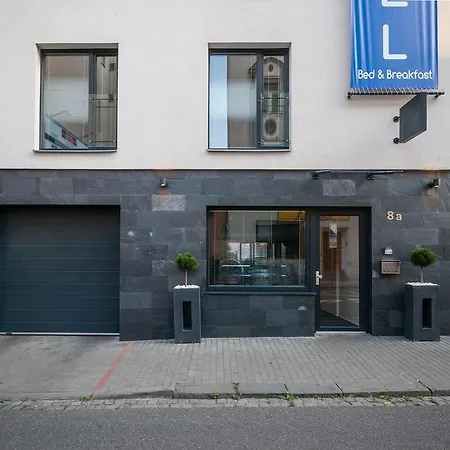 Vv & Hotel